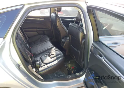 2013 Ford Fusion Titanium z USA, uszkodzony, nr VIN 3FA6P0K92DR200035